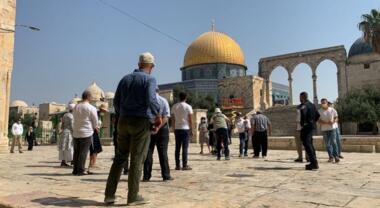 Dozens of settlers storm Al-Aqsa Mosque