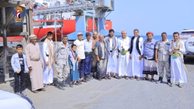 Eid-Besuch bei den in den Häfen von Hodeidah und Salif stationierten Angestellten und Arbeitern