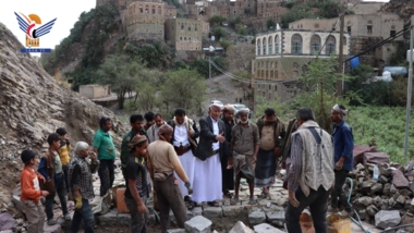 محافظ إب يدشن العمل بمشروع طريق ذي أشرع بمديرية الرضمة
