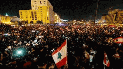 تواصل المظاهرات في لبنان والقطرة التي أفاضت الكأس