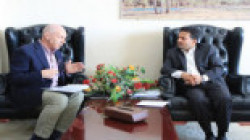 Le ministre adjoint des Affaires étrangères rencontre le chef du bureau de la Commission européenne à Sana'a