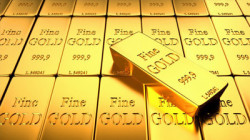 انخفاض أسعار الذهب مع تعزز شهية المخاطرة بأنباء تجارية إيجابية 