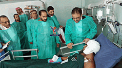 نائب رئيس مجلس النواب يتفقد أحوال الجرحى بالمستشفى العسكري