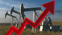 ارتفاع أسعار النفط مع سعي أوبك لزيادة تخفيضات الإنتاج