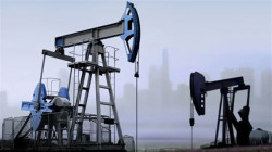 وكالة الطاقة الدولية : فائض المعروض بسوق النفط سيستمر رغم اتفاق أوبك
