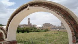 تدشين العمل بعدد من الأقسام الطبية بمستشفى عومرة في أرحب