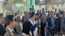 قيادات وموظفي العدل يزورون روضة الشهداء بالجراف