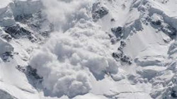 مقتل 57 شخصا على الأقل في انهيارات جليدية في باكستان