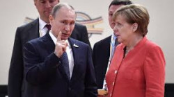 بوتين وميركل بحثا هاتفيا الإعداد لمؤتمر برلين حول ليبيا