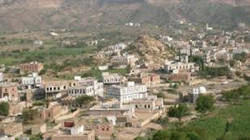 وزير الأشغال ومحافظ الضالع يناقشان أوضاع شبكة الطرق في المحافظة