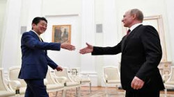 اليابان تتحدث عن مرحلة جديدة في المفاوضات مع روسيا