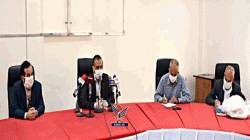 مناقشة آلية التنسيق لإنتاج ملابس طبية واسطوانات أوكسجين