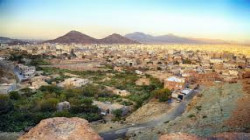 تنفيذ حملة نظافة بسنحان ضمن الإجراءات الاحترازية