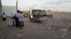 رفع ألفي طن مخلفات بمديرية الحالي في الحديدة خلال عشرة أيام