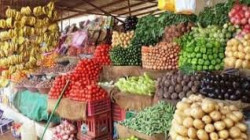 تفقد عدد من أسواق الخضروات والفاكهة بأمانة العاصمة