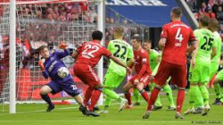 بايرن ميونخ يتغلب على ليفركوزن ويقترب من التتويج بلقب الدوري الألماني