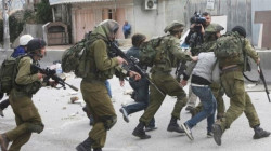 قوات الاحتلال تعتقل سبعة فلسطينيين في الضفة الغربية