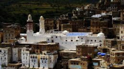 مدير مكتب أوقاف إب يتفقد الأضرار بجامع رباط البغشي الأثري