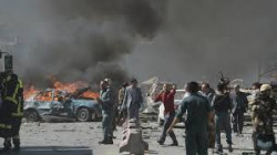 إصابة ضابط ومدني بانفجار سيارة شرطة في أفغانستان