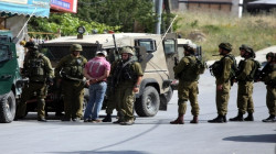 قوات الاحتلال الإسرائيلي تعتقل طالبا فلسطينيا جامعيا قرب الخان الأحمر