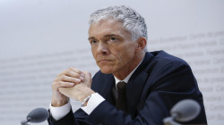 المدعي العام السويسري يقدم إستقالته بسبب تحقيقات الفساد في إتحاد (الفيفا)