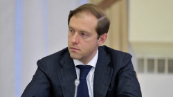 وزير روسي يحدد موعد بدء الإنتاج التجاري لأول لقاح ضد كورونا