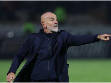 فيورنتينا الإيطالي يتعاقد مع المدرب ستيفانو بيولي