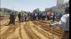 أمين العاصمة يدشن العمل بمشروعين خدميين بمديرية الوحدة