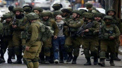 قوات الاحتلال تعتقل 14 فلسطينيا في الضفة الغربية