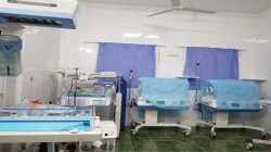 مستشفى المنار بصنعاء يتسلم أجهزة ومستلزمات طبية من منظمة الإغاثة