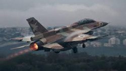 الطيران الإسرائيلي يقصف مدرسة في ريف القنيطرة الشمالي