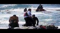 السلطات التركية تنقذ عشرات اللاجئين قبالة سواحل مرمريس