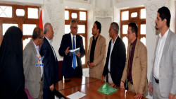 رئيس الوزراء يتسلم تقرير وزارة حقوق الإنسان حول جرائم تحالف العدوان في اليمن