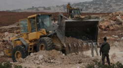 المكتب الوطني للدفاع عن الأرض: الاحتلال يكثف شق الطرق الاستيطانية على حساب أراضي الفلسطينيين