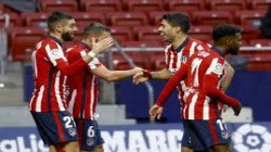 سواريز يقود اتلتيكو مدريد للفوز على التشي 3-1 معززاً صدارته للدوري الأسباني
