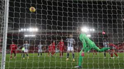 ليفربول يفرط بفرصة الابتعاد بصدارة الدوري الإنجليزي بتعادله مع وست بروميتش