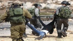 قوات الاحتلال تشن حملة اعتقالات لمواطنين فلسطينيين بالضفة الغربية