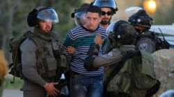 قوات الاحتلال تعتقل فلسطينيين اثنين في الضفة الغربية