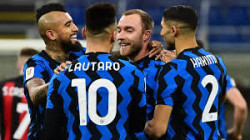 تأهل إنتر إلى نصف نهائي كأس إيطاليا لكرة القدم بفوزه على ميلان2-1