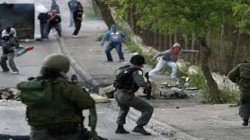 قوات الاحتلال الإسرائيلي تواصل اعتداءاتها ضد الفلسطينيين في الضفة