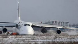 تعرض طائرة نقل عسكرية لحادث أثناء هبوطها في روسيا