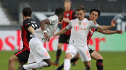 فرانكفورت يهزم بايرن 2-1 في لقاء قمة بالدوري الألماني لكرة القدم