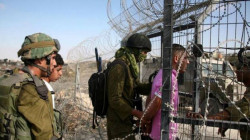 الاحتلال يعتقل فلسطينيين اجتازا السياج جنوب القطاع