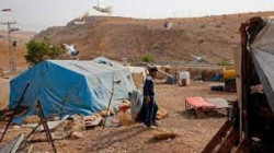 قوات الاحتلال تداهم خربة حمصة وتصور خيام المواطنين