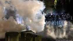 اندلاع احتجاجات عنيفة في مينيابوليس بعد مقتل شاب من أصول أفريقية برصاص الشرطة الأميركية