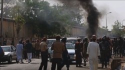 مصرع 19 شخصا في هجوم مسلح على قرية  