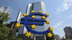 تعافي منطقة اليورو يتسارع في أبريل مع عودة الخدمات إلى النمو