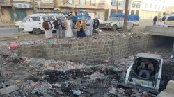تنفيذ أعمال إزالة مخلفات السيول بمديرية السبعين