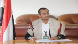 وزير الخدمة المدنية يناقش مستوى أداء قطاعات الوزارة