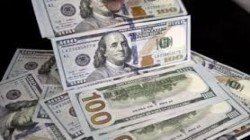 إنخفاض الدولار لأدنى مستوى في أكثر من شهرين